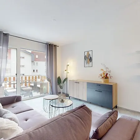 With Sauna And Mountain View *