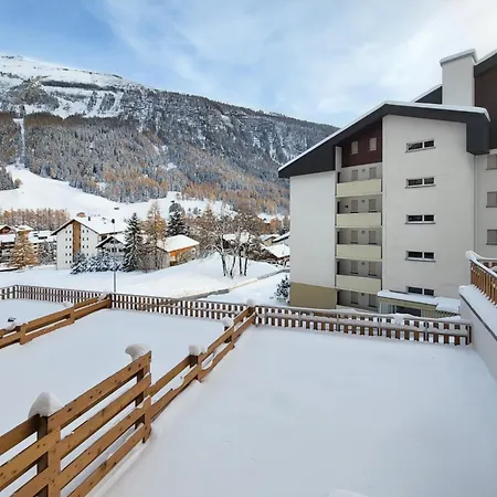 With Sauna And Mountain View Apartmán