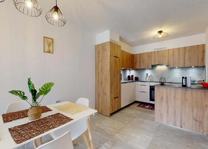 With Sauna And Mountain View Apartment